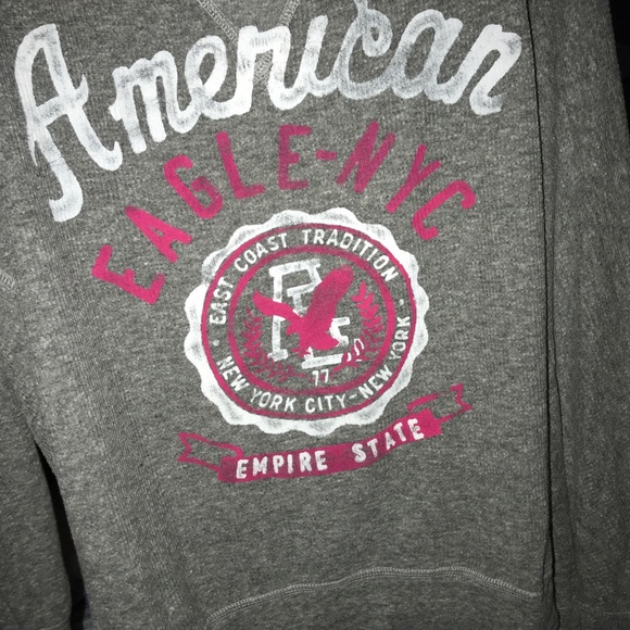 American Eagle shirt 😍 - Picture 4 of 4